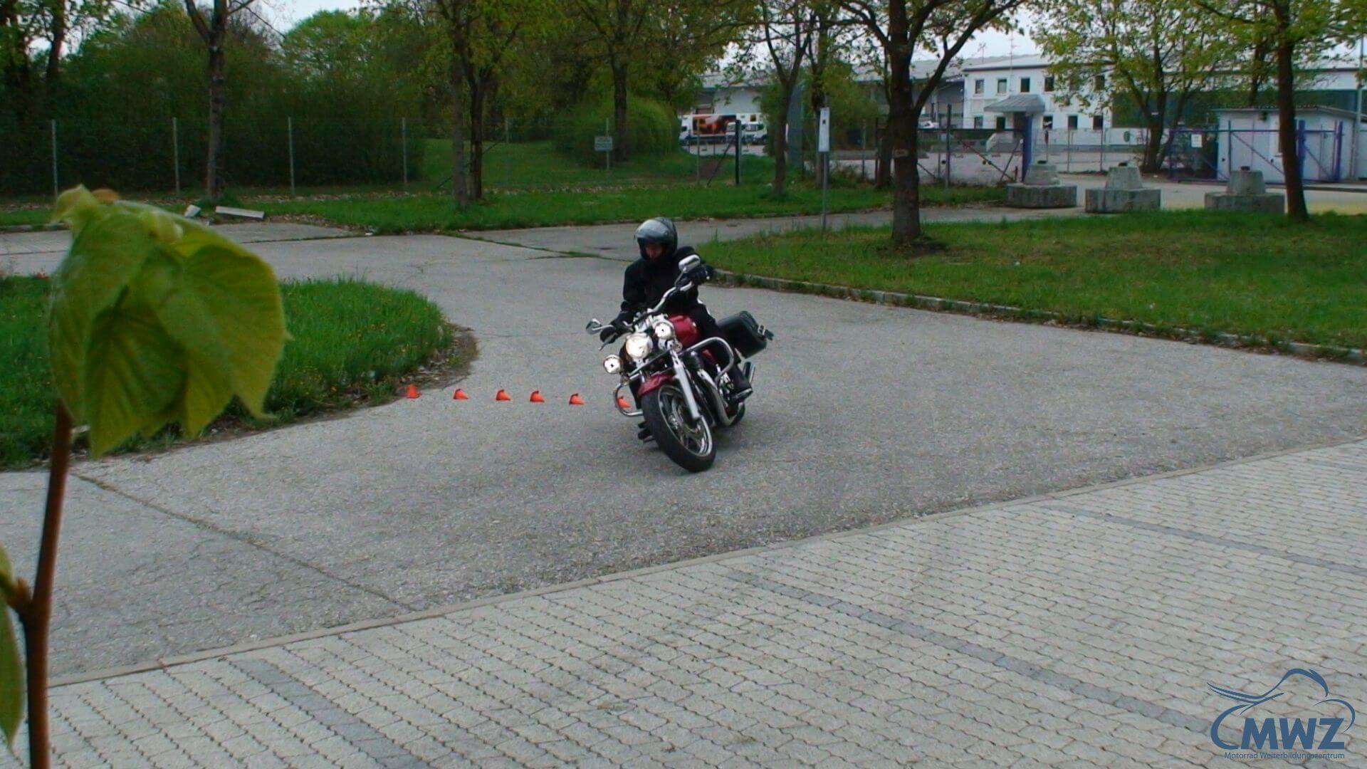 mwz-motorradfahrsicherheitstraining-09